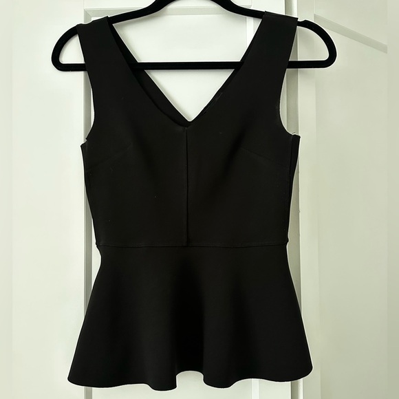 TOPSHOP Neoprene v-neck top - Picture 1 of 4